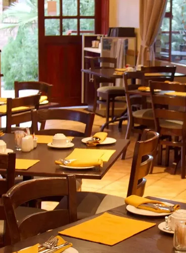Naledi Restaurant And Bar